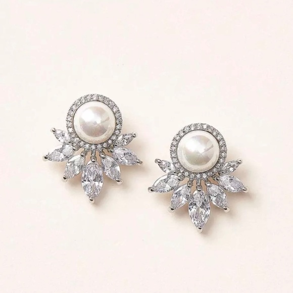 Dareth Colburn Jewelry - Dareth Colburn Harlow Stud Earrings